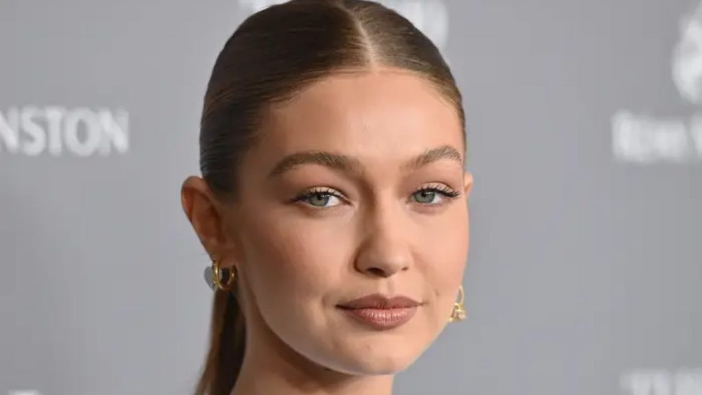 Di Caprio 'Officially Dating' Gigi Hadid, Has 'a Soft Spot' for Her!