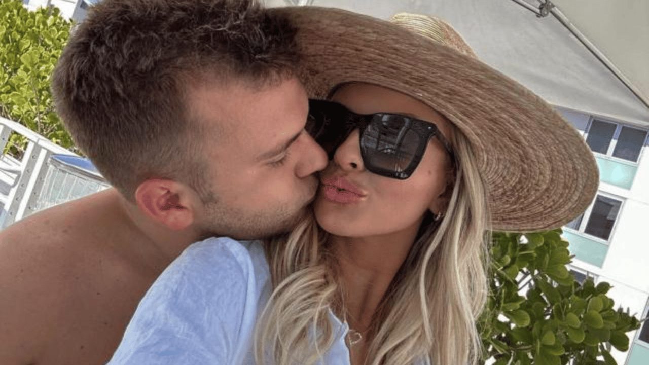 Chase Chrisley Kisses Fiancée Emmy Medders in PDA-Filled Photo 