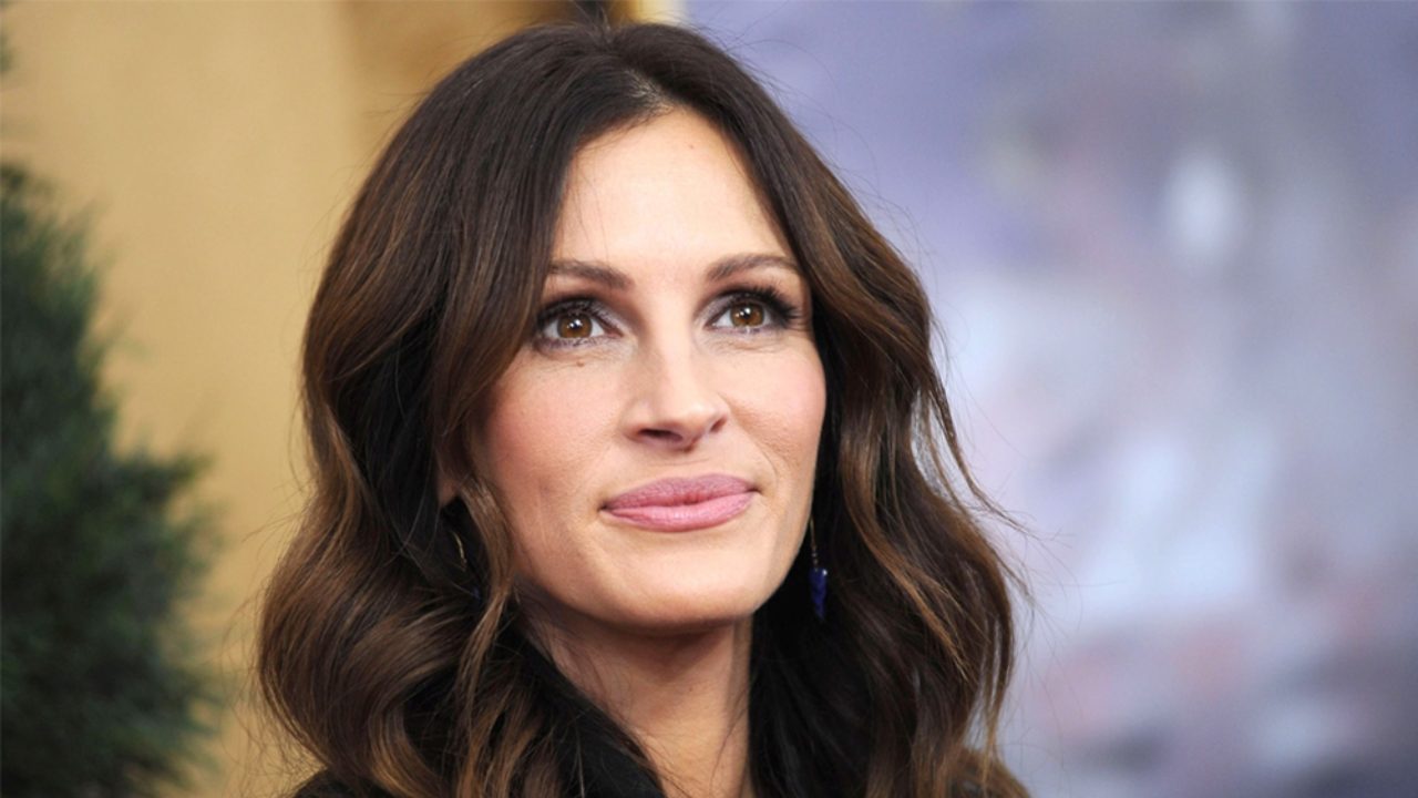 julia roberts plastic surgery