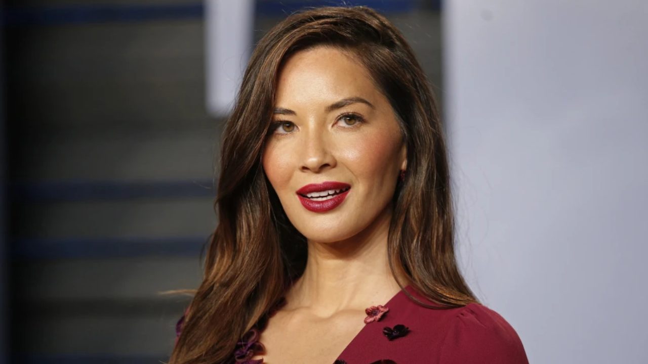 olivia munn plastic surgery