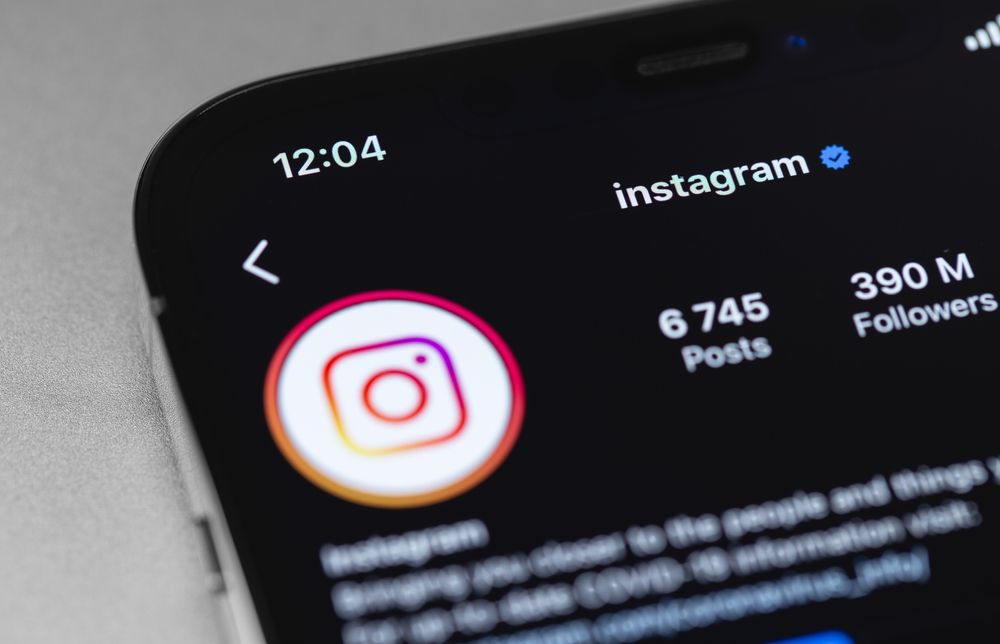 how to log out of instagram on all devices